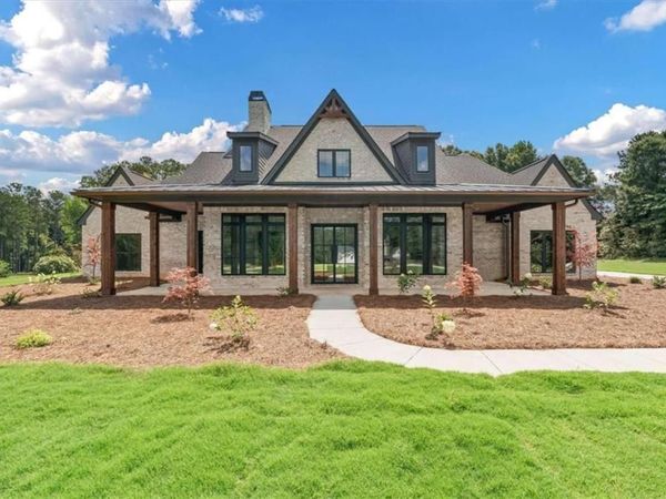 106 Sycamore Drive , Carrollton, GA 30117