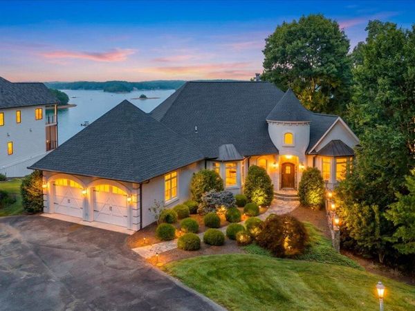 145 Lake Shore DR , Union Hall, VA 24176