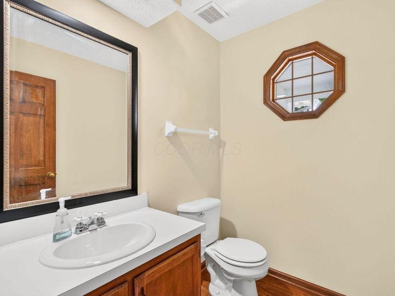 7100 Rossman Court, Canal Winchester, OH 43110 Photo 37