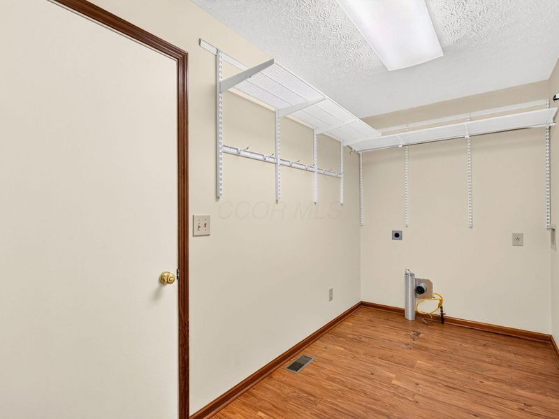 7100 Rossman Court, Canal Winchester, OH 43110 Photo 38