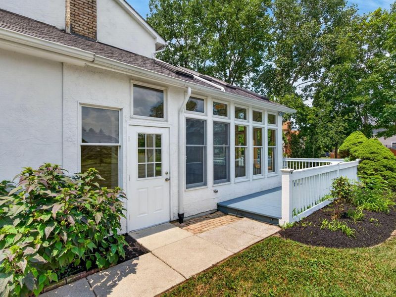 7100 Rossman Court, Canal Winchester, OH 43110 Photo 8