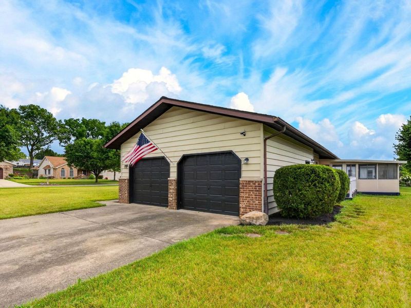 367 Lawnwood Drive, Circleville, OH 43113 Photo 5