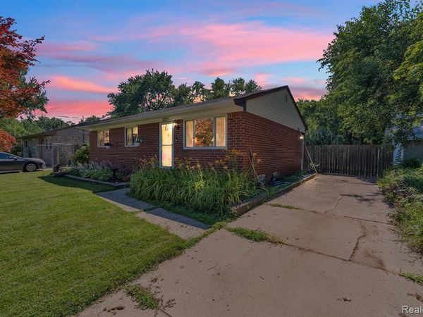 12177 Hartel Street, Livonia, MI 48150