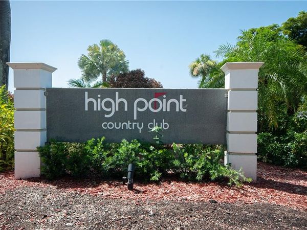 21 High Point CIR E, Unit 305, NAPLES, FL 34103
