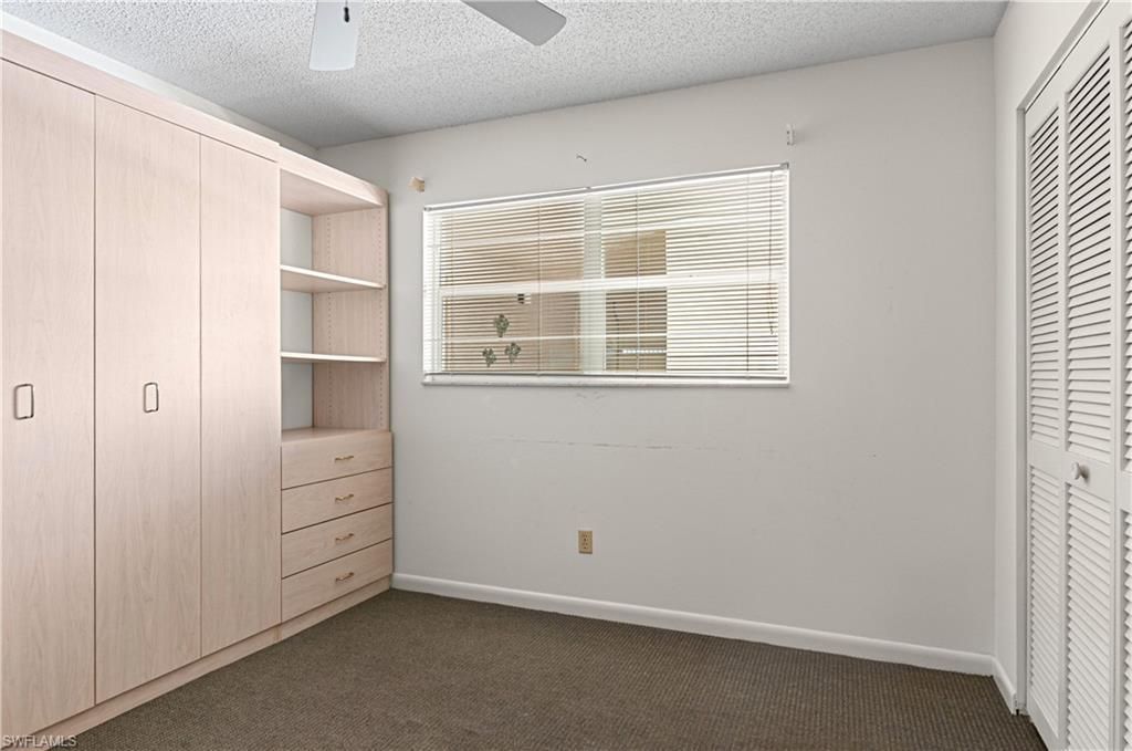 21 High Point Cir E, Unit 305, Naples, FL 34103 Photo