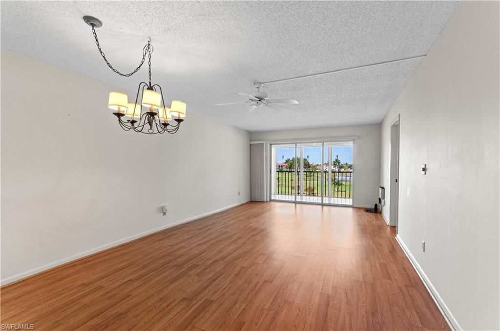21 High Point Cir E, Unit 305, Naples, FL 34103 Photo