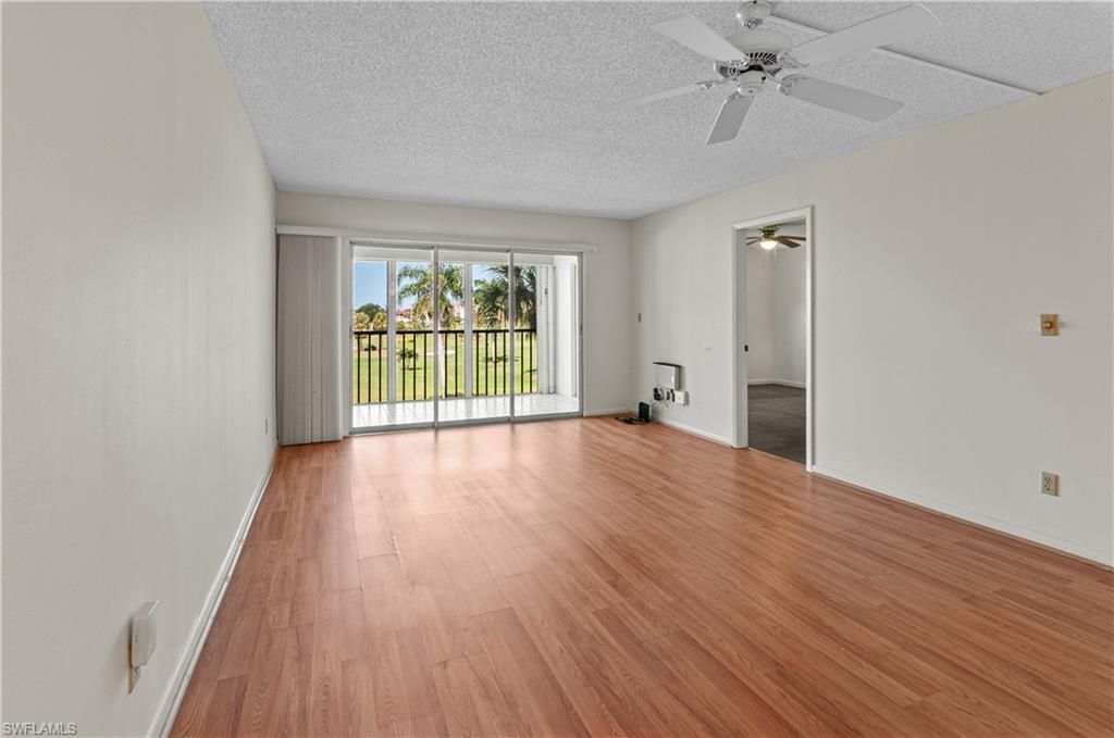 21 High Point Cir E, Unit 305, Naples, FL 34103 Photo