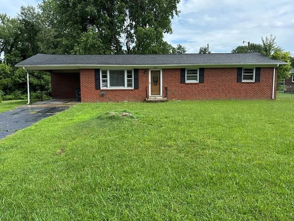 1238 Springdale Dr , Cookeville, TN 38501