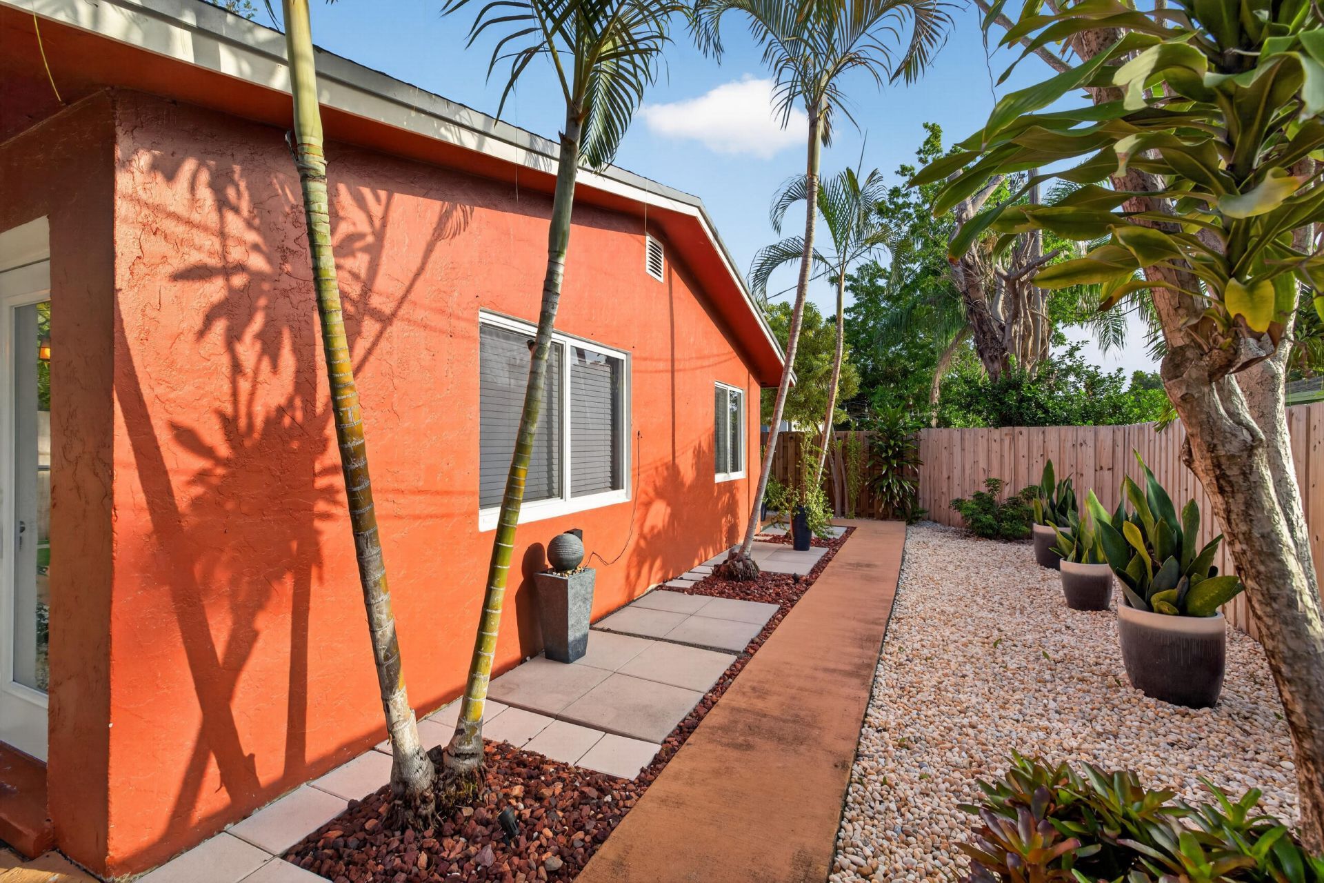 1720 NE 8th Avenue, Fort Lauderdale, FL 33305 Photo
