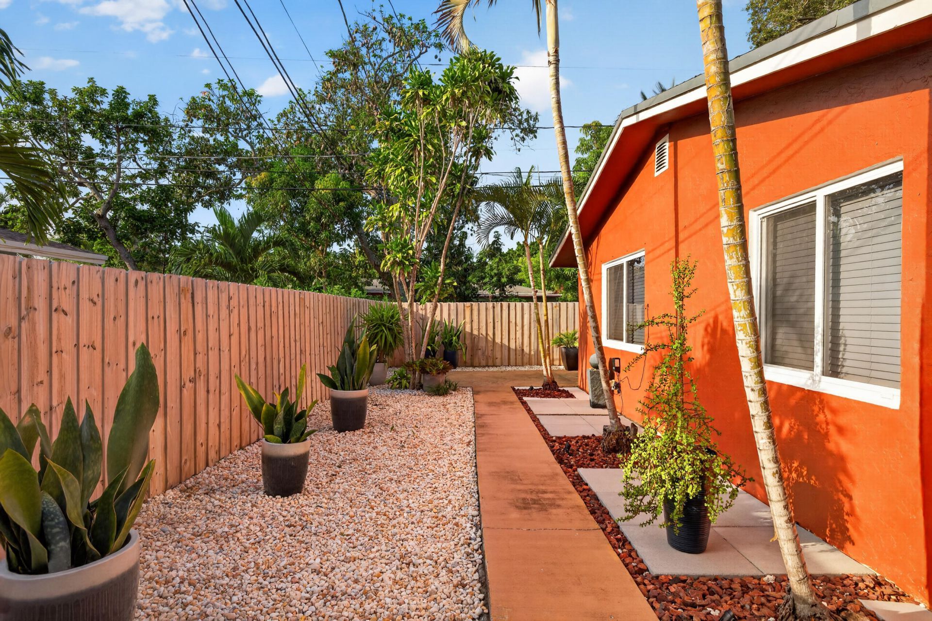 1720 NE 8th Avenue, Fort Lauderdale, FL 33305 Photo
