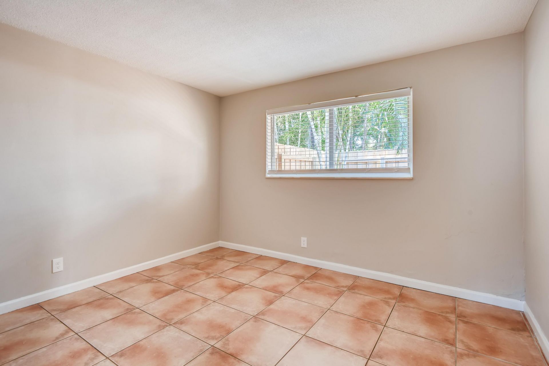 1720 NE 8th Avenue, Fort Lauderdale, FL 33305 Photo
