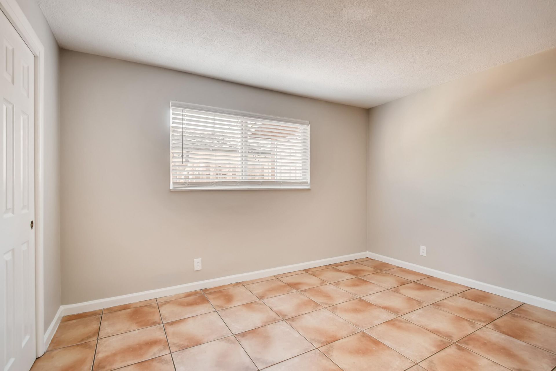 1720 NE 8th Avenue, Fort Lauderdale, FL 33305 Photo