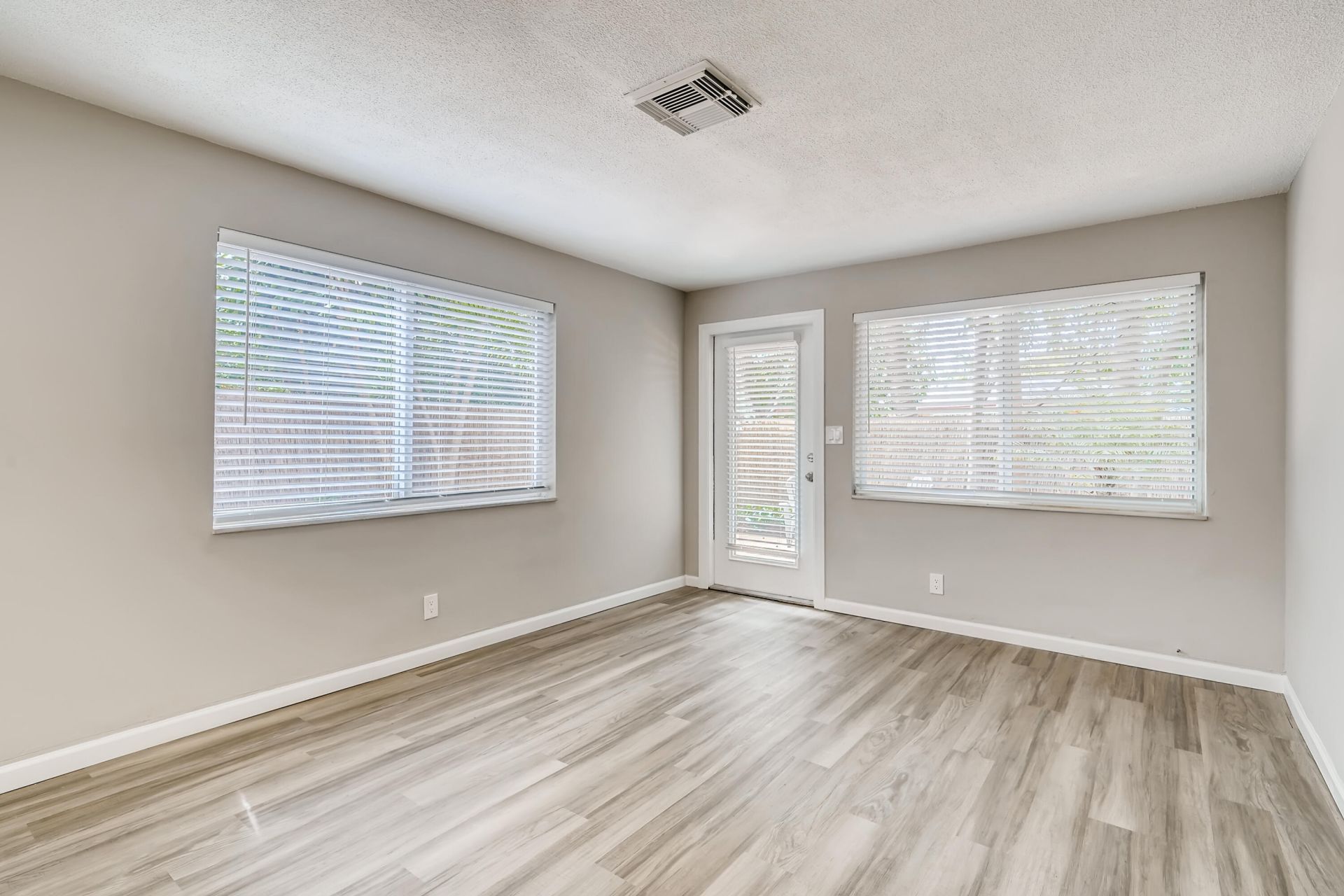 1720 NE 8th Avenue, Fort Lauderdale, FL 33305 Photo