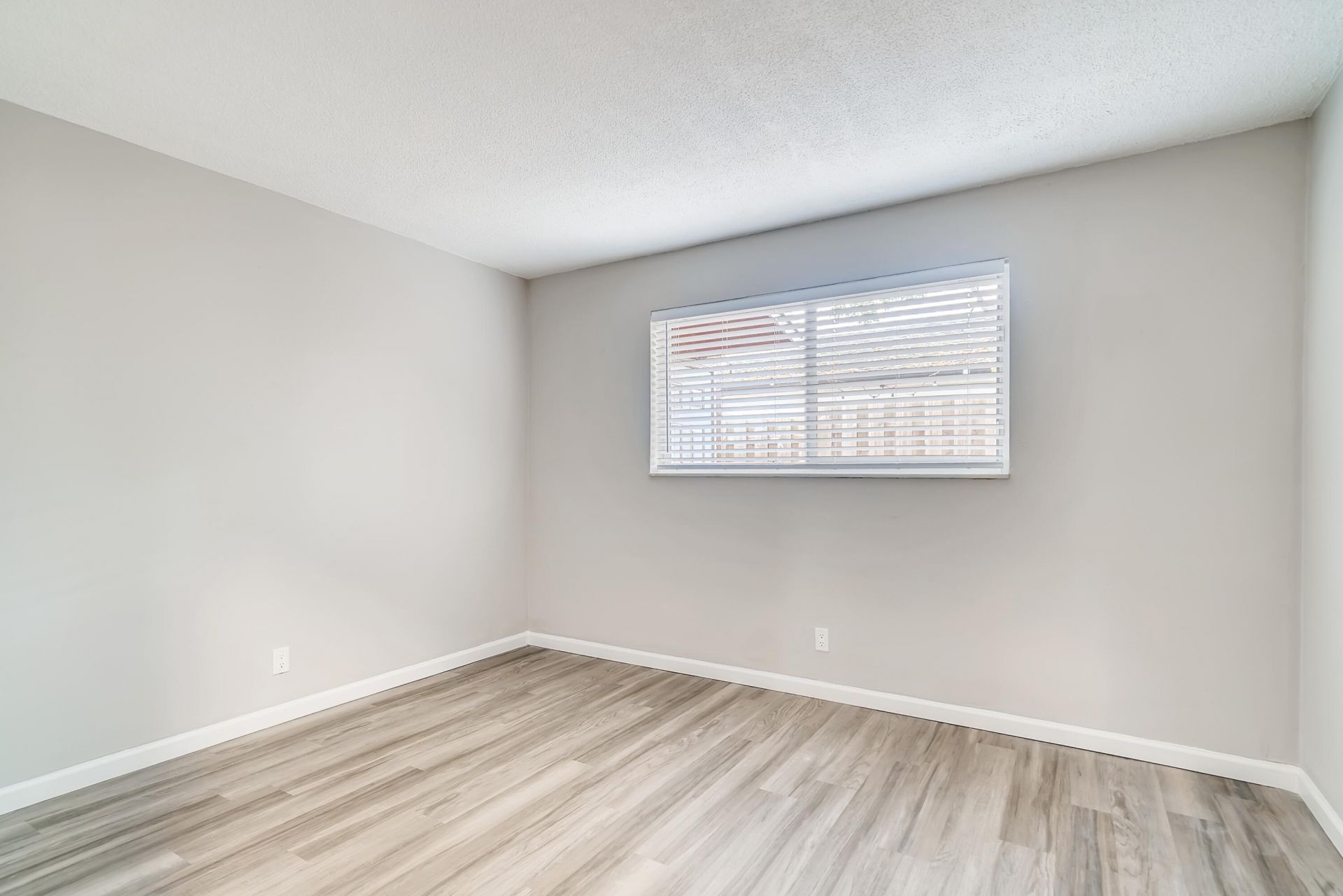 1720 NE 8th Avenue, Fort Lauderdale, FL 33305 Photo