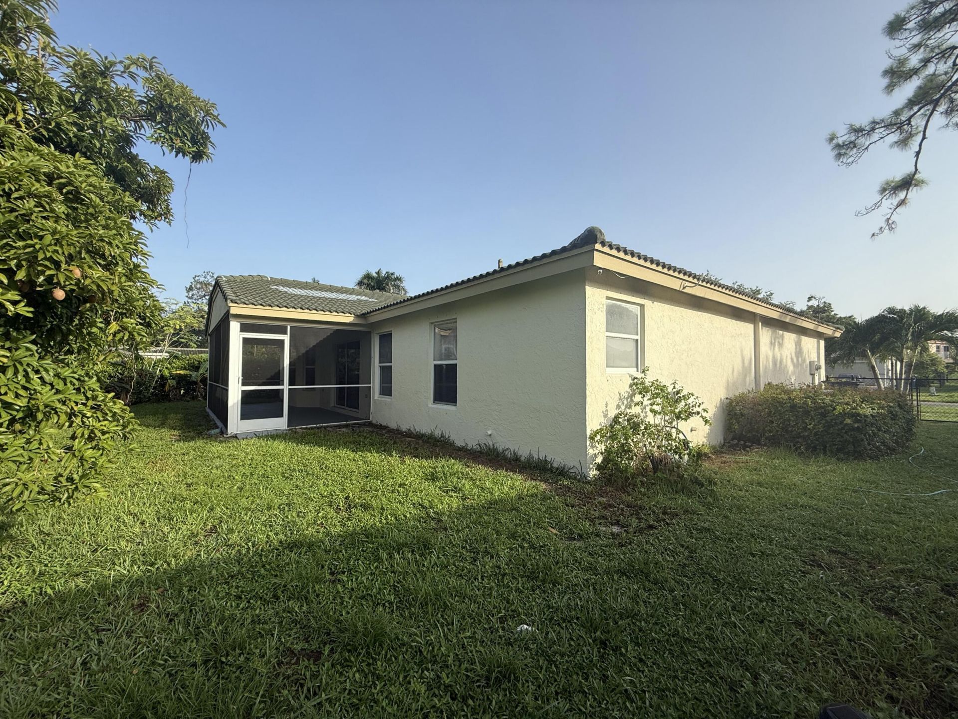 100 Cocoplum Circle, Royal Palm Beach, FL 33411 Photo