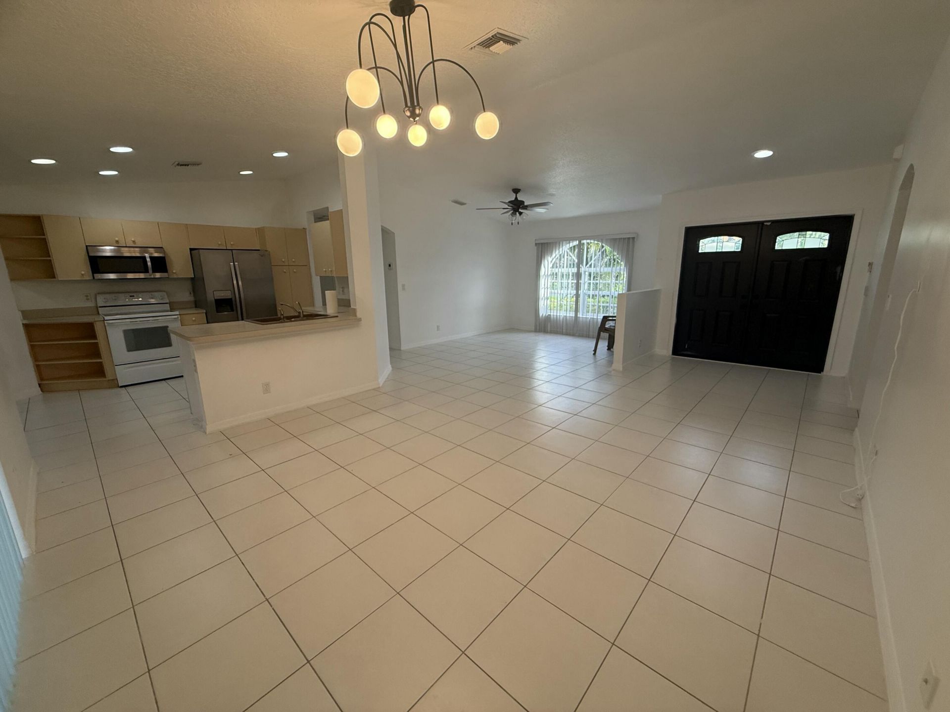 100 Cocoplum Circle, Royal Palm Beach, FL 33411 Photo