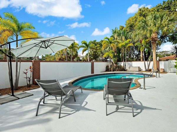 2200 NE 36th Street, Fort Lauderdale, FL 33308