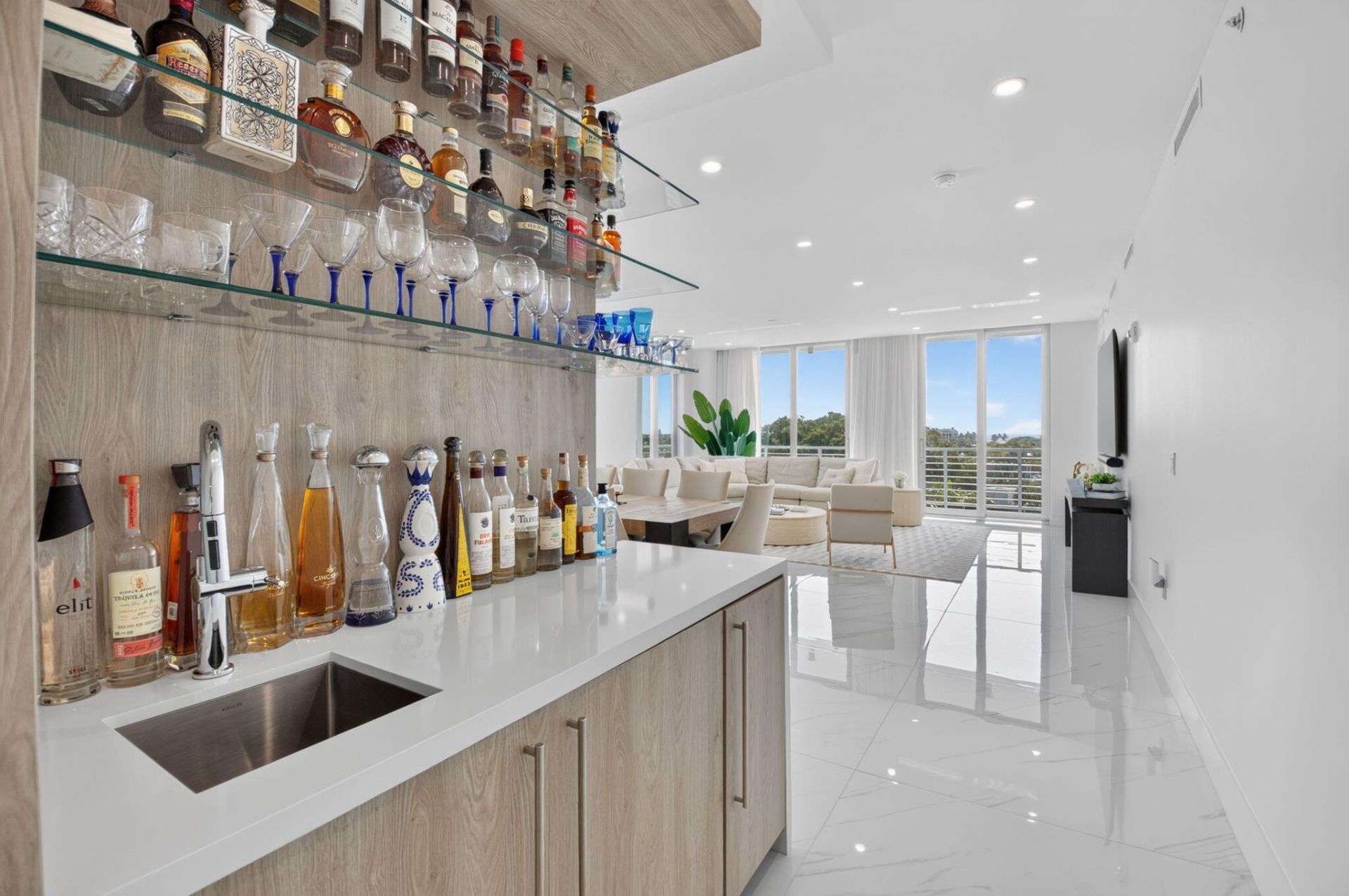 495 E Royal Palm Road, Unit 601, Boca Raton, FL 33432 Photo
