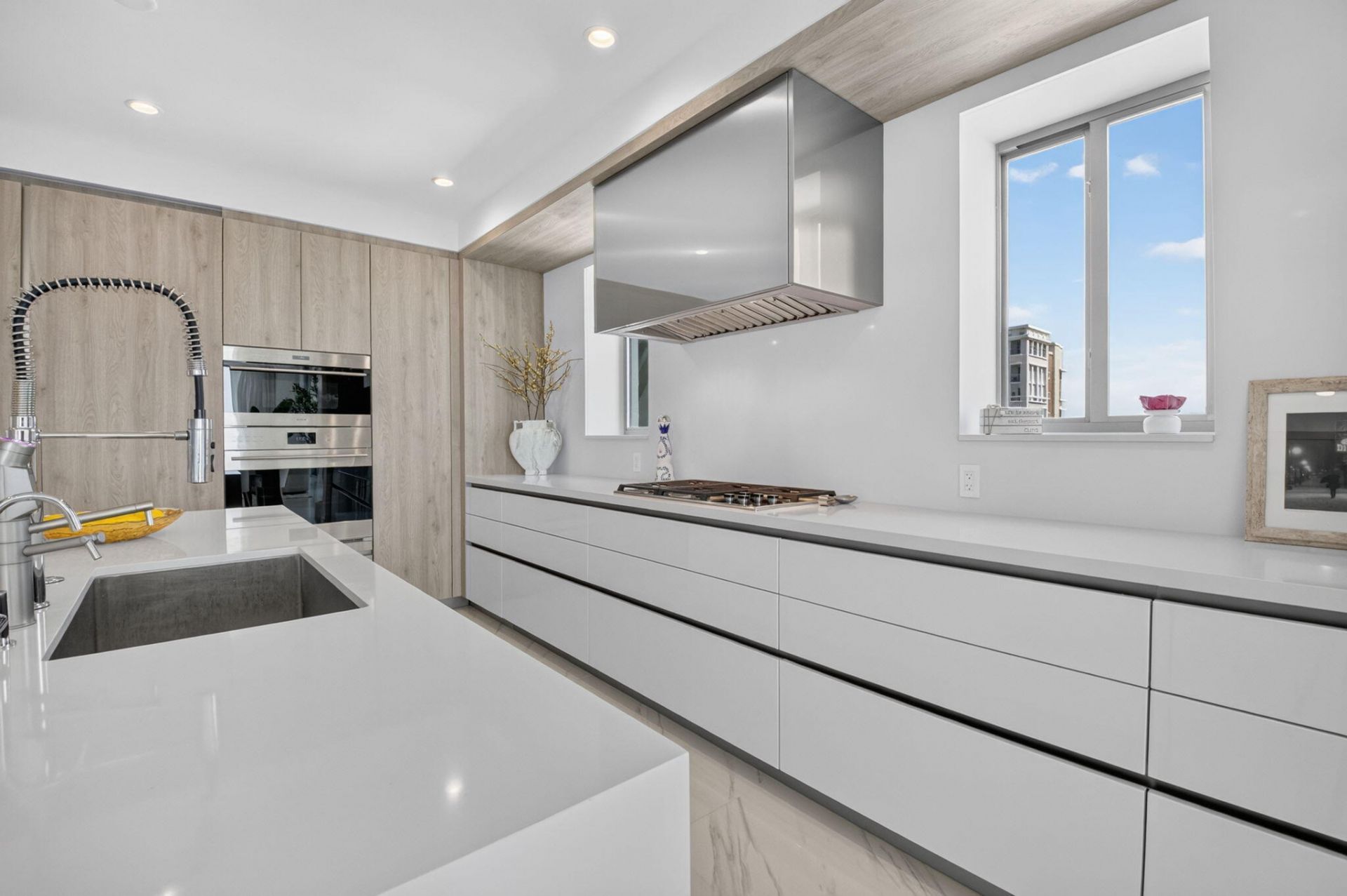 495 E Royal Palm Road, Unit 601, Boca Raton, FL 33432 Photo