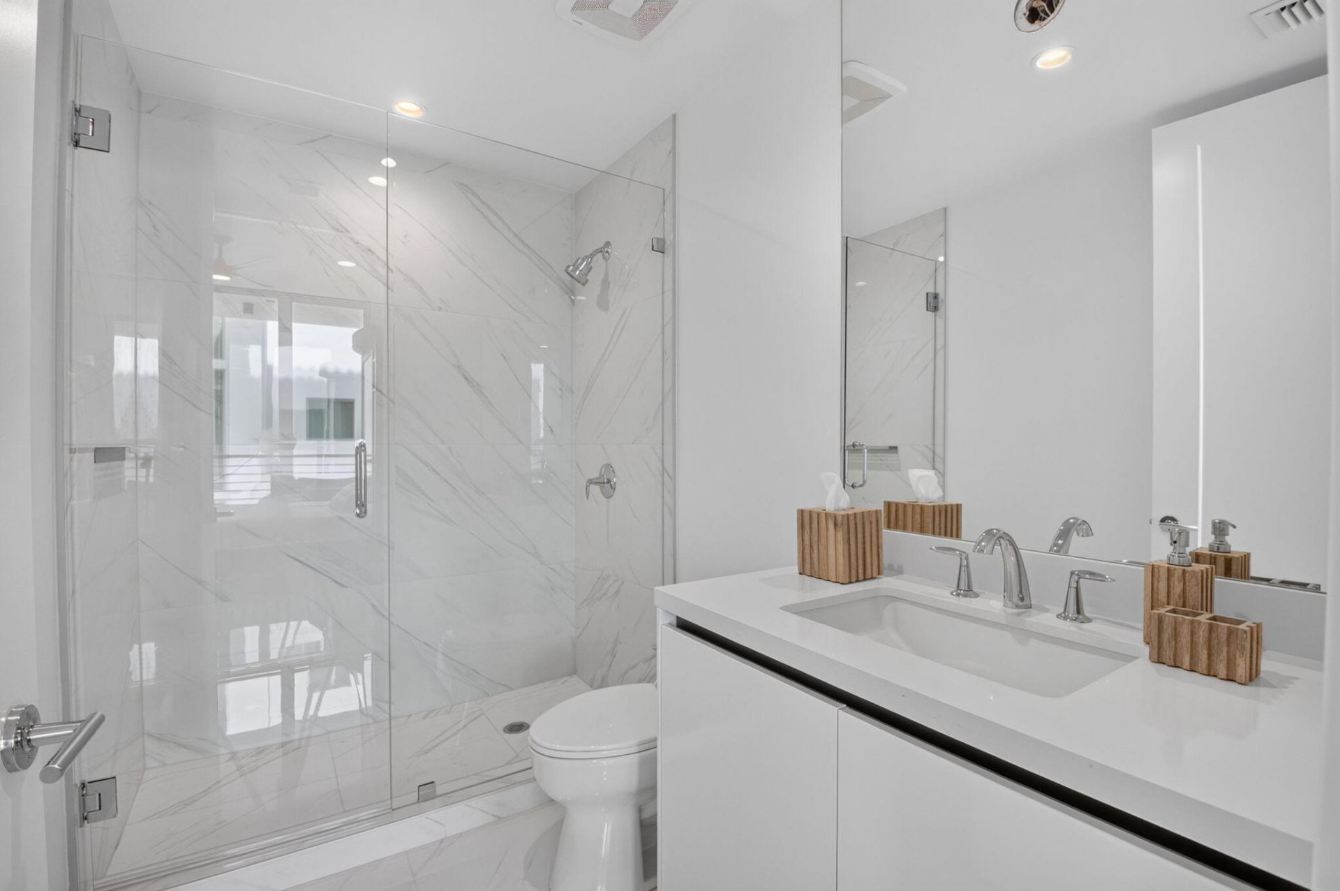 495 E Royal Palm Road, Unit 601, Boca Raton, FL 33432 Photo