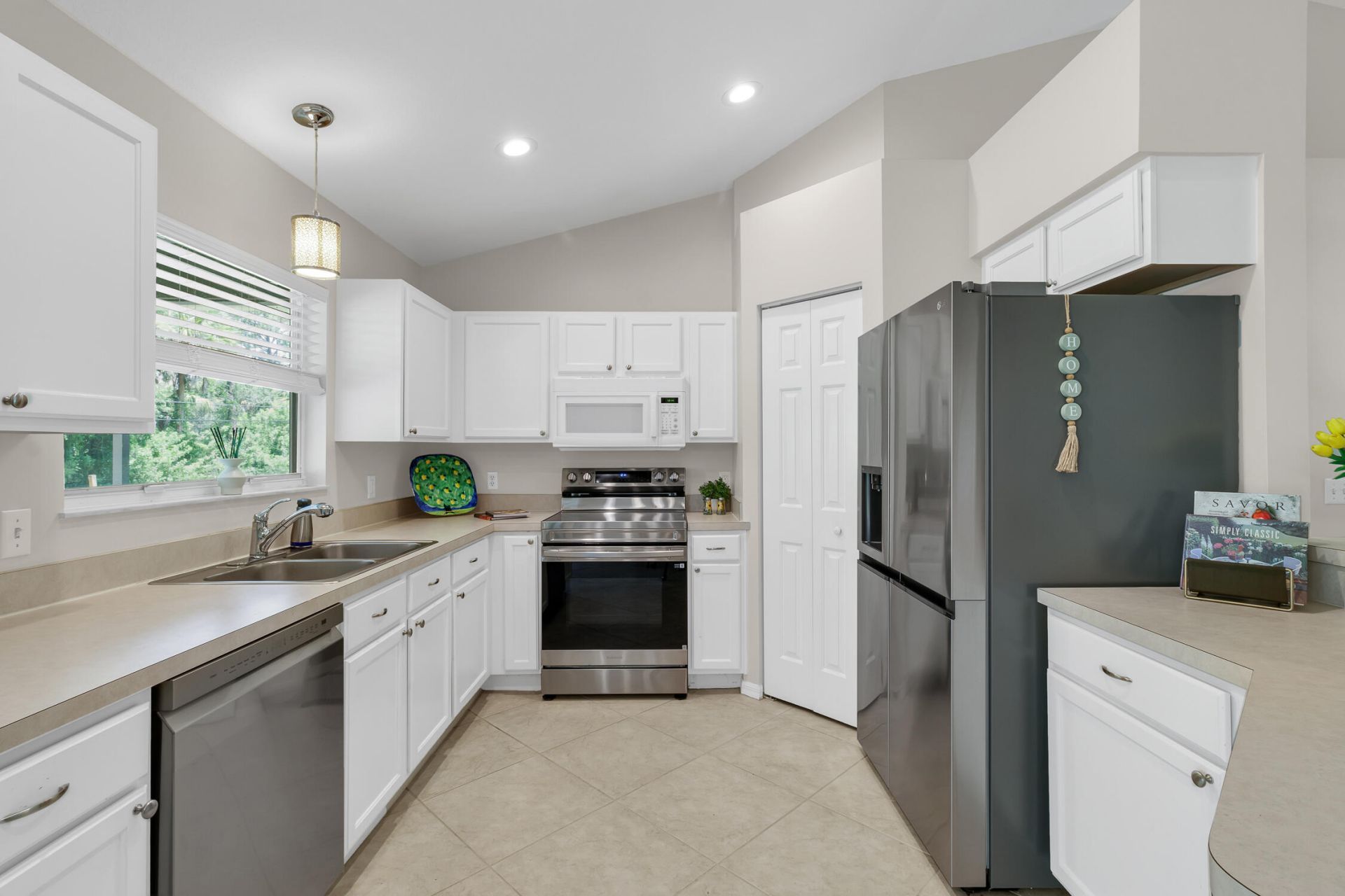 2735 47th Avenue, Vero Beach, FL 32966 Photo