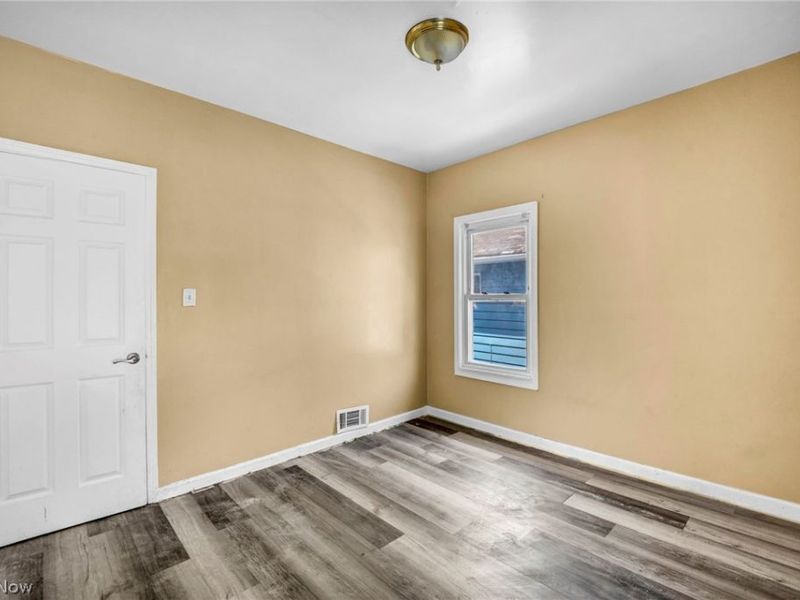 8802 Denison Avenue, Cleveland, OH 44102 Photo 32