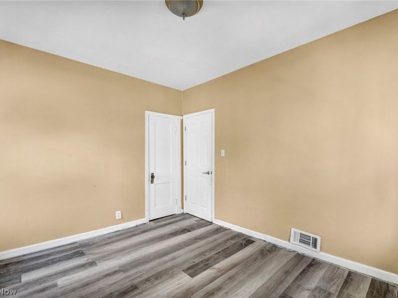 8802 Denison Avenue, Cleveland, OH 44102 Photo 34