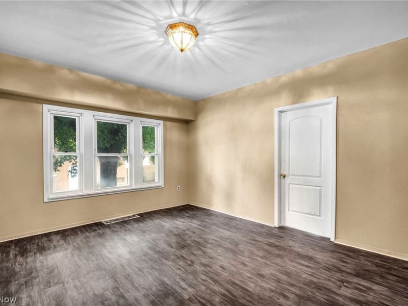 8802 Denison Avenue, Cleveland, OH 44102 Photo 38