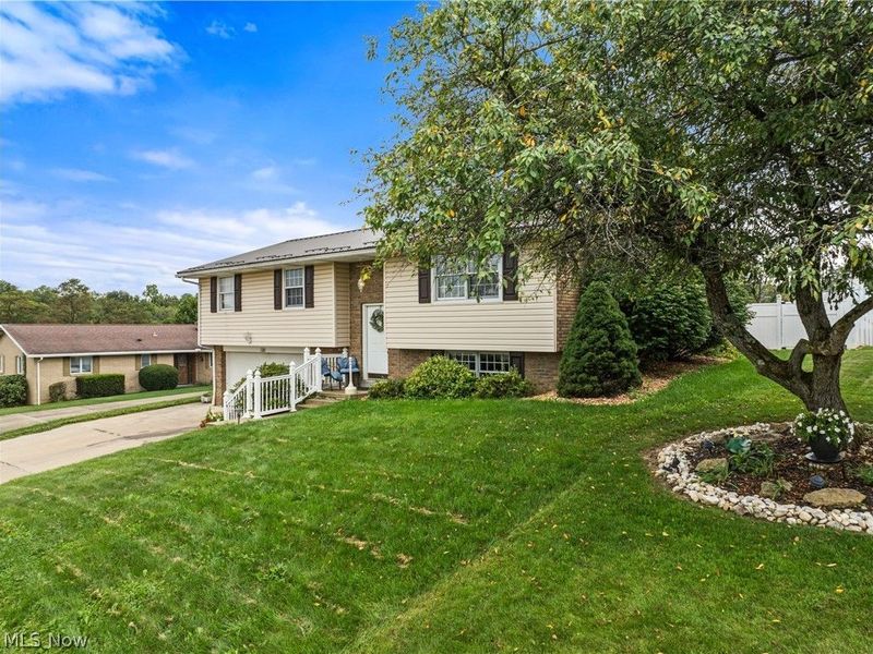 138 Tera Manor, Wintersville, OH 43953 Photo 3