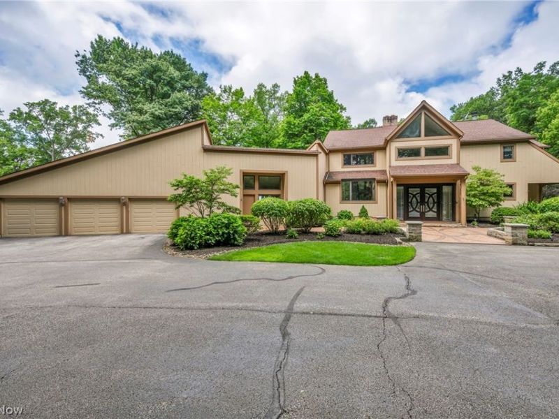 4670 Figgie Drive, Willoughby, OH 44094 Photo 1