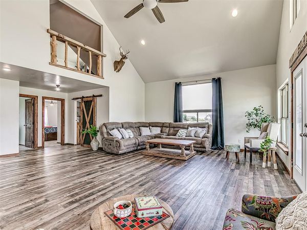 18900 Pawnee Creek Road, Cashion, OK 73016