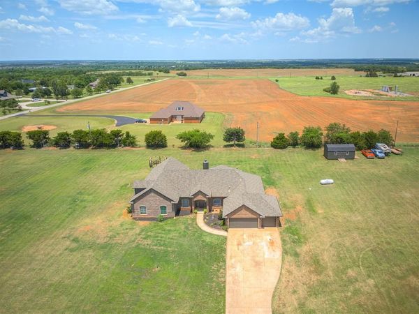 18900 Pawnee Creek Road, Cashion, OK 73016
