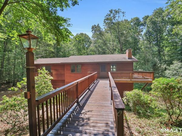 33 Quiet Woods , East Hampton, CT 06424