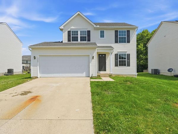 1360 Wagy Square , Pataskala, OH 43062