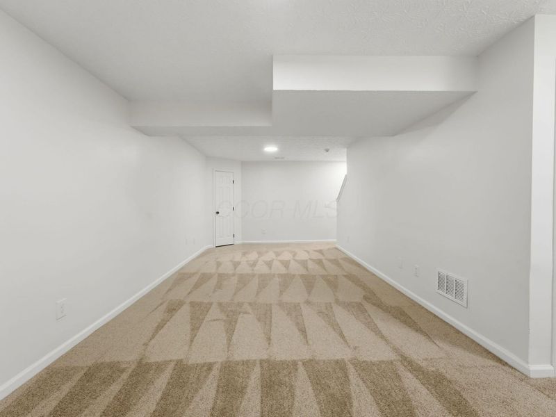 1360 Wagy Square, Pataskala, OH 43062 Photo 40