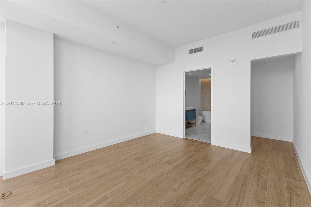 2678 Tigertail Ave , Unit 1001, Miami, FL 33133 Photo