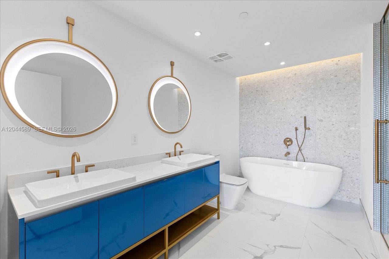 2678 Tigertail Ave , Unit 1001, Miami, FL 33133 Photo