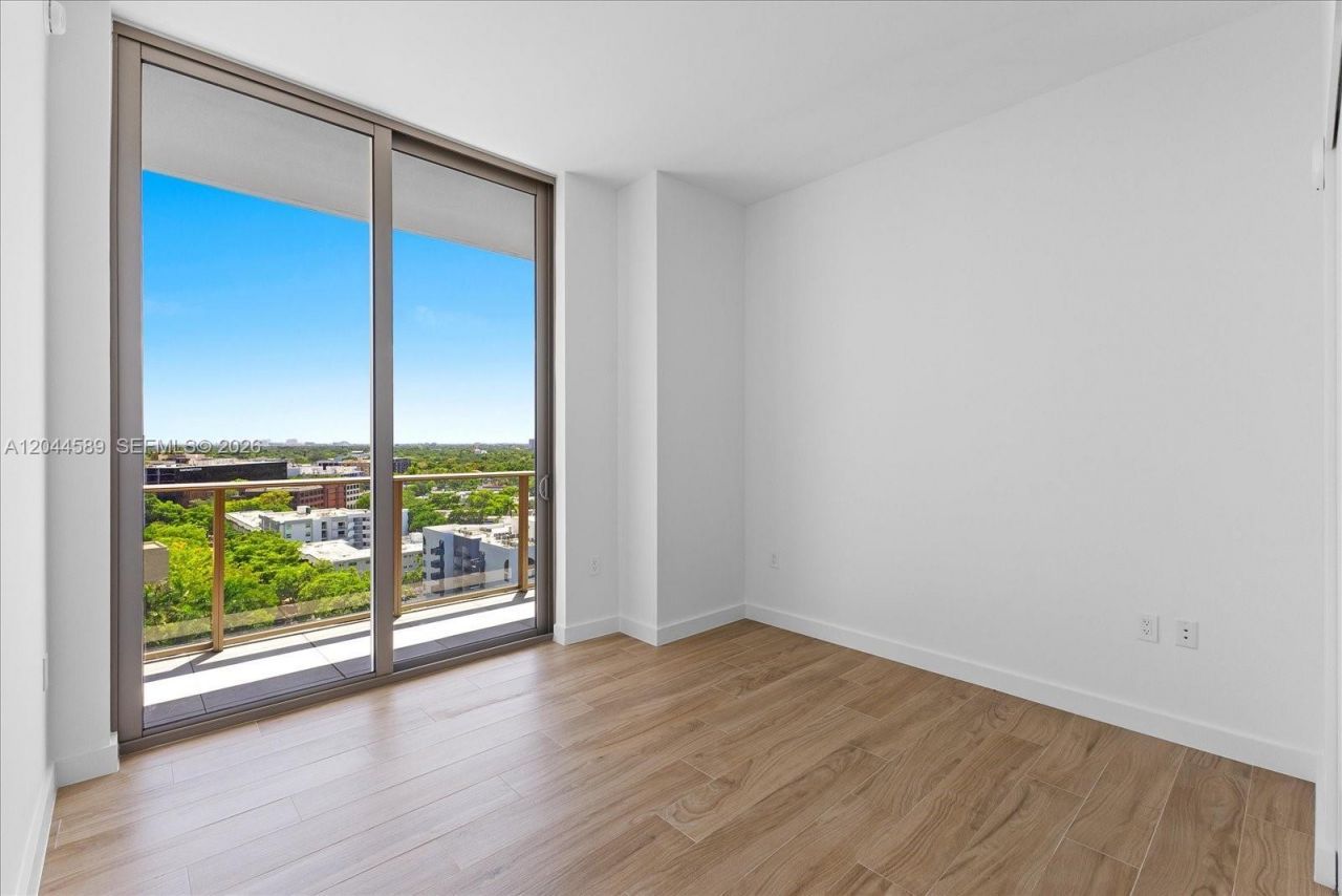 2678 Tigertail Ave , Unit 1001, Miami, FL 33133 Photo