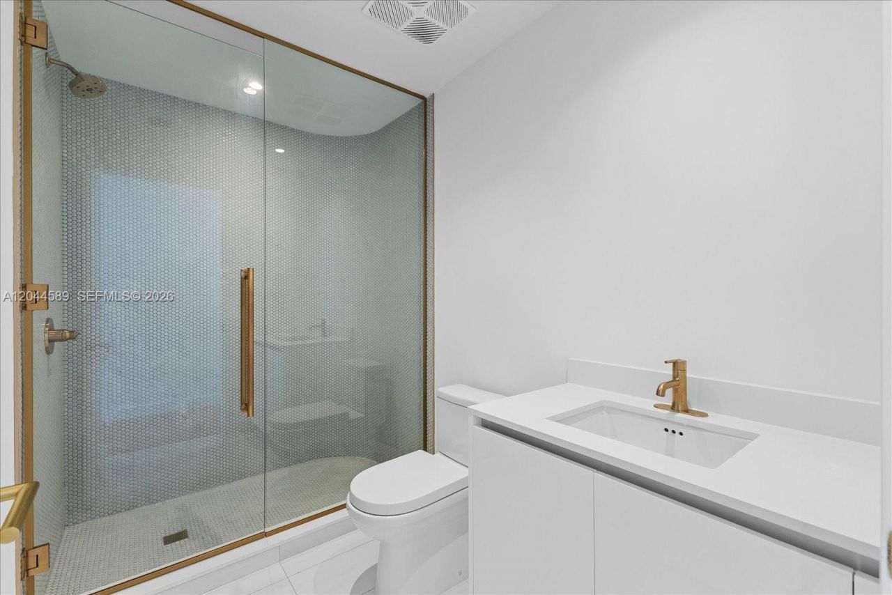 2678 Tigertail Ave , Unit 1001, Miami, FL 33133 Photo