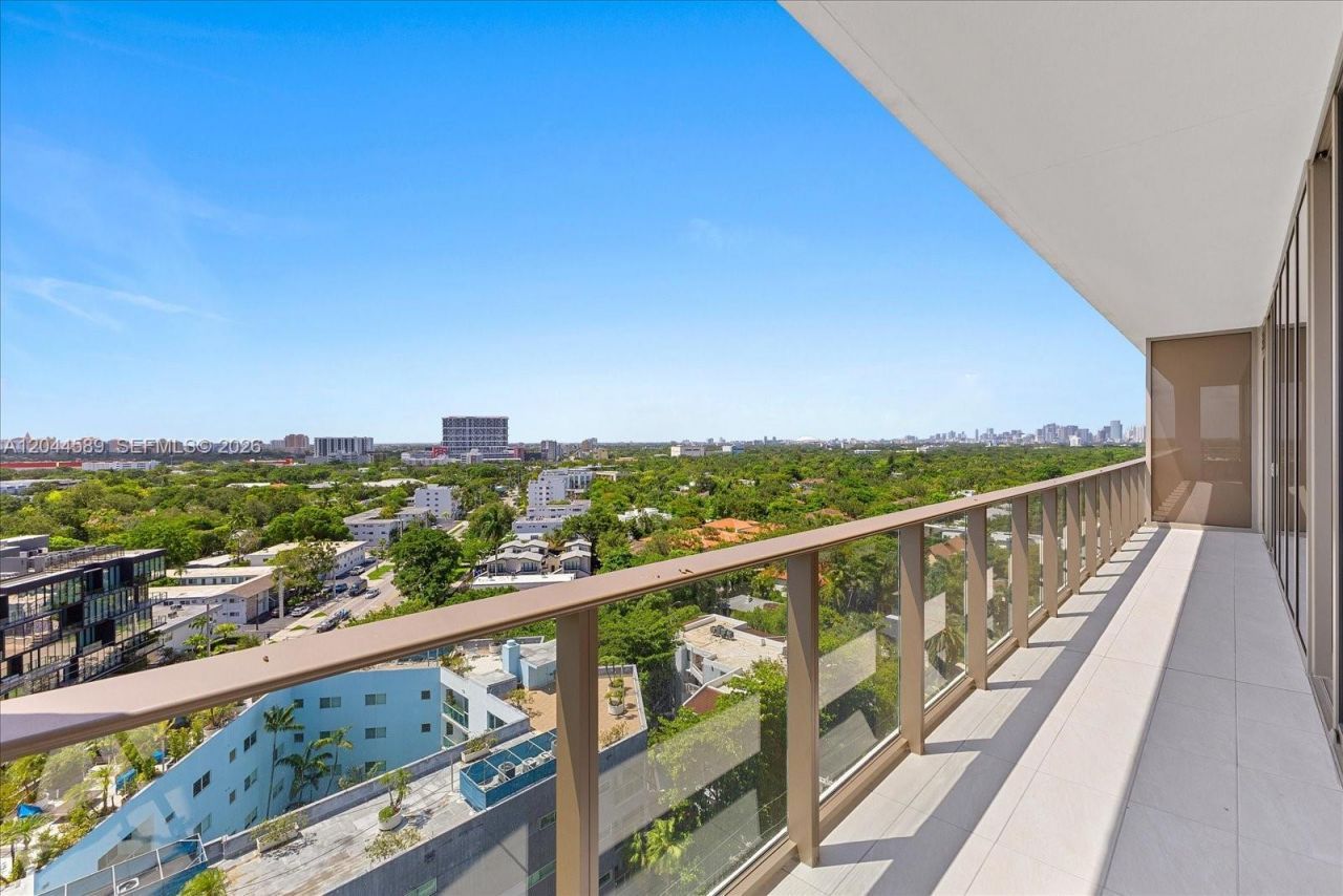 2678 Tigertail Ave , Unit 1001, Miami, FL 33133 Photo