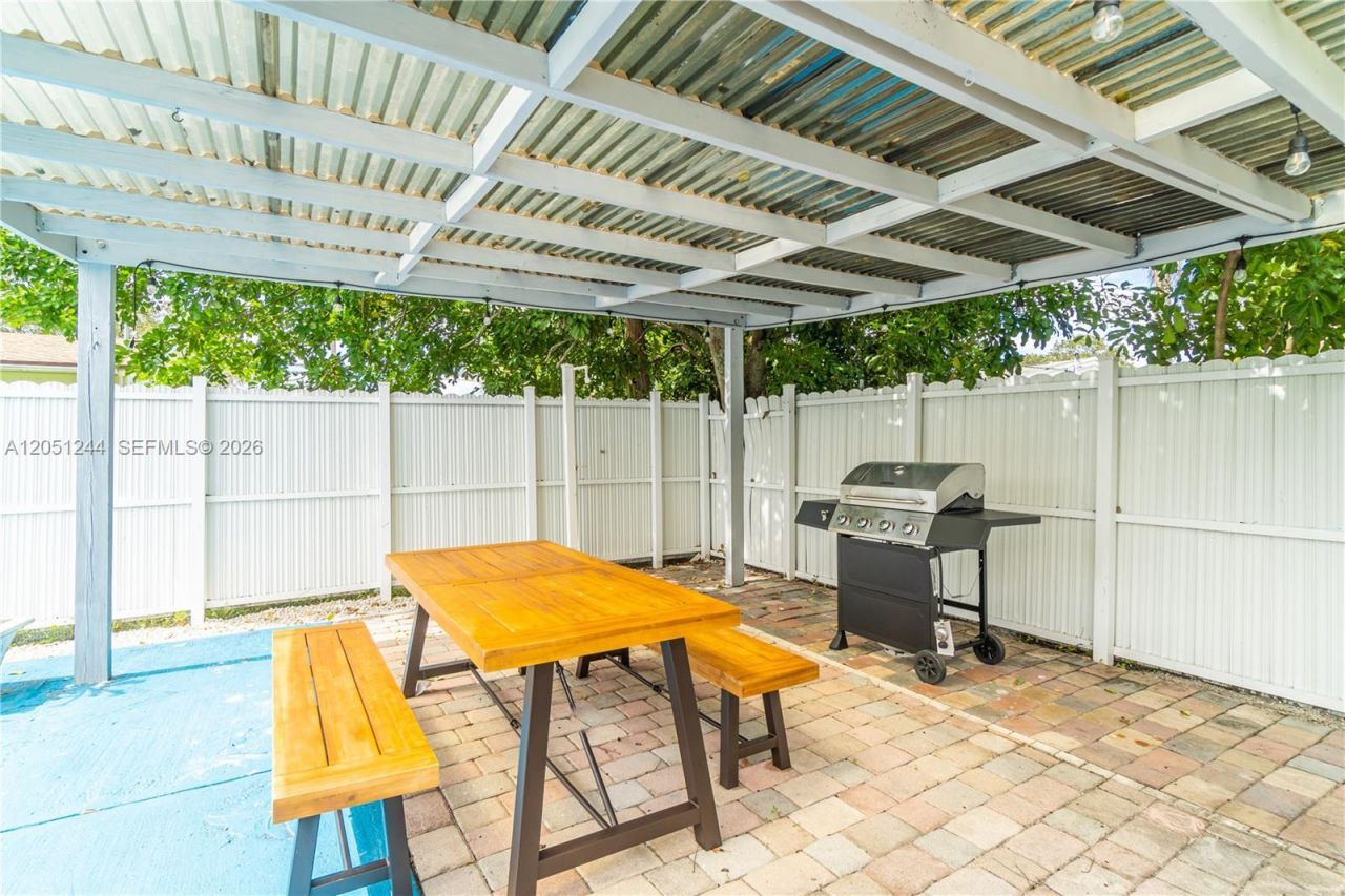 6661 Greene St, Hollywood, FL 33024 Photo