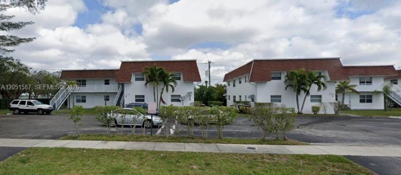 3173 Auburn Boulevard , Unit 202, Fort Lauderdale, FL 33312 Photo