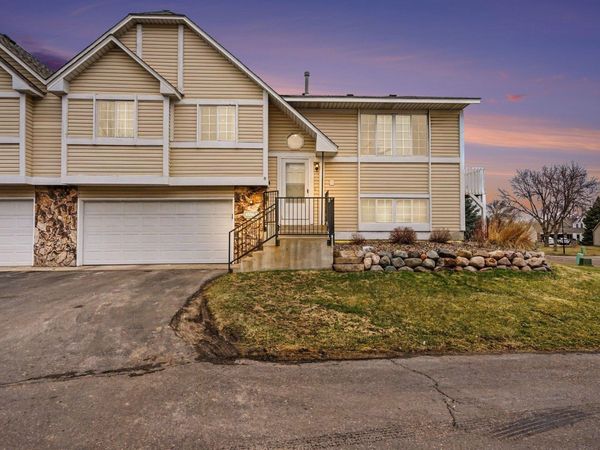 15865 Griffon Path , Apple Valley, MN 55124