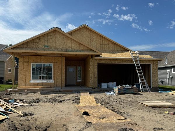 415 Westview Lane E, West Fargo, ND 58078
