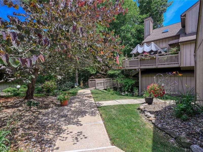 654 Meredith Lane, Cuyahoga Falls, OH 44223 Photo 34