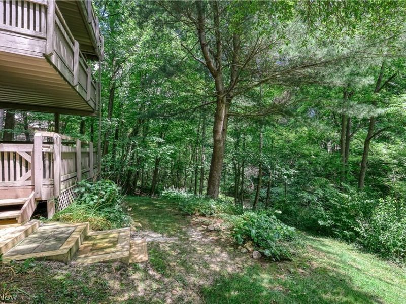 654 Meredith Lane, Cuyahoga Falls, OH 44223 Photo 39