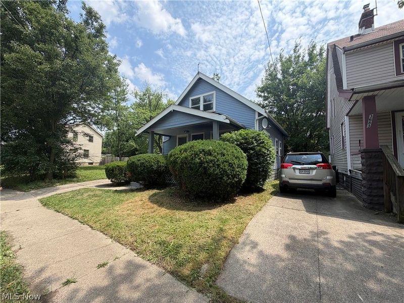 3679 E 105th Street, Cleveland, OH 44105 Photo 2