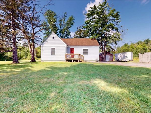 12233 Woodiebrook Road , Chardon, OH 44024