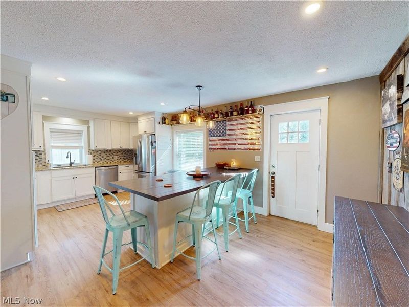 12233 Woodiebrook Road, Chardon, OH 44024 Photo 12