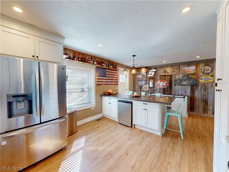 12233 Woodiebrook Road, Chardon, OH 44024 Photo 5
